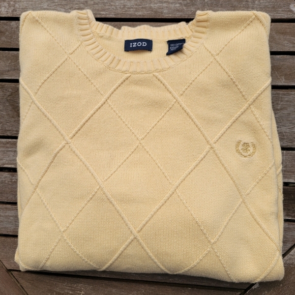 Izod Men's Sweater - Picture 2 of 6